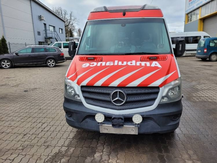 MERCEDES – BENZ SPRINTER 319 3.0D AMBULANCE (PROFILE) KLIMA, 6.2017, EURO 6 - Pohotovostní vůz: obrázek 3 MERCEDES – BENZ SPRINTER 319 3.0D AMBULANCE (PROFILE) KLIMA, 6.2017, EURO 6 - Pohotovostní vůz: obrázek 3