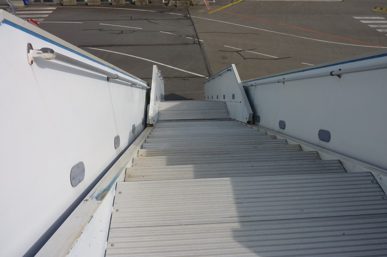 SOVAM Passenger Stairs 1.9 SPS - Schodiště pro cestující: obrázek 5 SOVAM Passenger Stairs 1.9 SPS - Schodiště pro cestující: obrázek 5