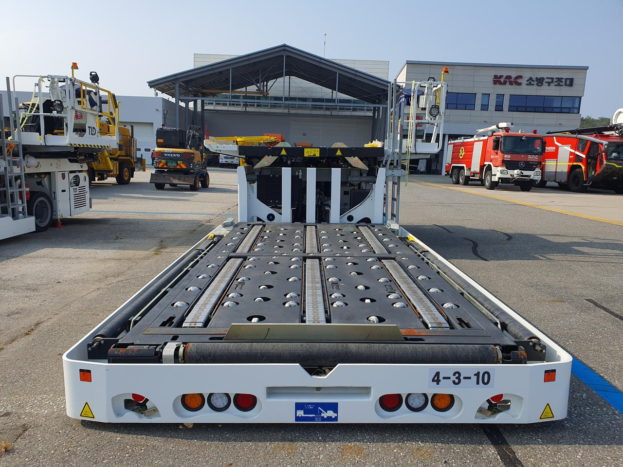 TLD Loader TXL838 - Nakladač kontejnerů/ Palet: obrázek 2 TLD Loader TXL838 - Nakladač kontejnerů/ Palet: obrázek 2