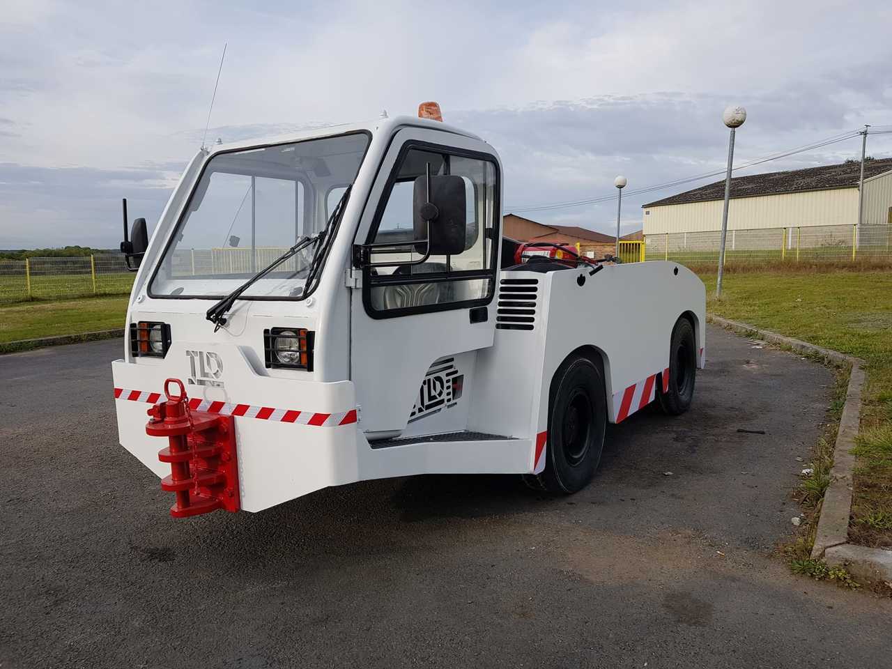 TLD Pushback TMX150-12 - Tahač letadel: obrázek 1 TLD Pushback TMX150-12 - Tahač letadel: obrázek 1
