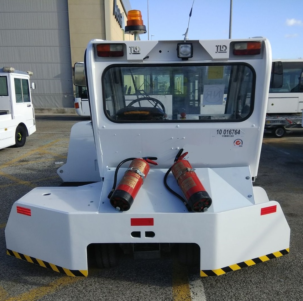 TLD Towbarless Pushback TPX 100 E - Tahač letadel: obrázek 2 TLD Towbarless Pushback TPX 100 E - Tahač letadel: obrázek 2