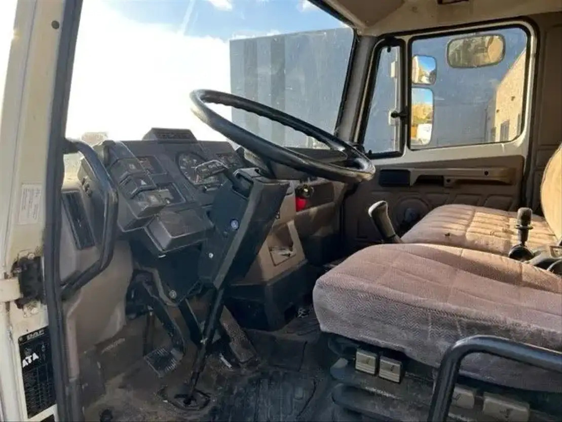 DAF LF 45.160 FA45.160 - Plachtový nákladní auto: obrázek 5 DAF LF 45.160 FA45.160 - Plachtový nákladní auto: obrázek 5