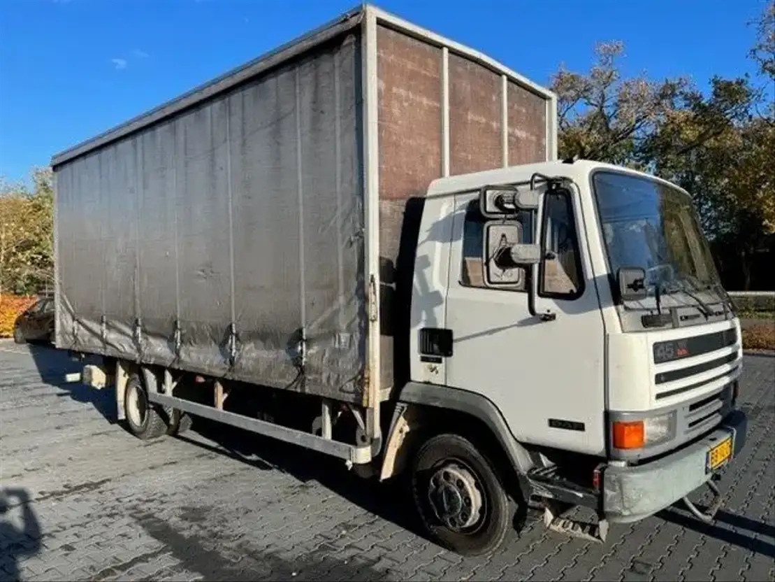DAF LF 45.160 FA45.160 - Plachtový nákladní auto: obrázek 2 DAF LF 45.160 FA45.160 - Plachtový nákladní auto: obrázek 2