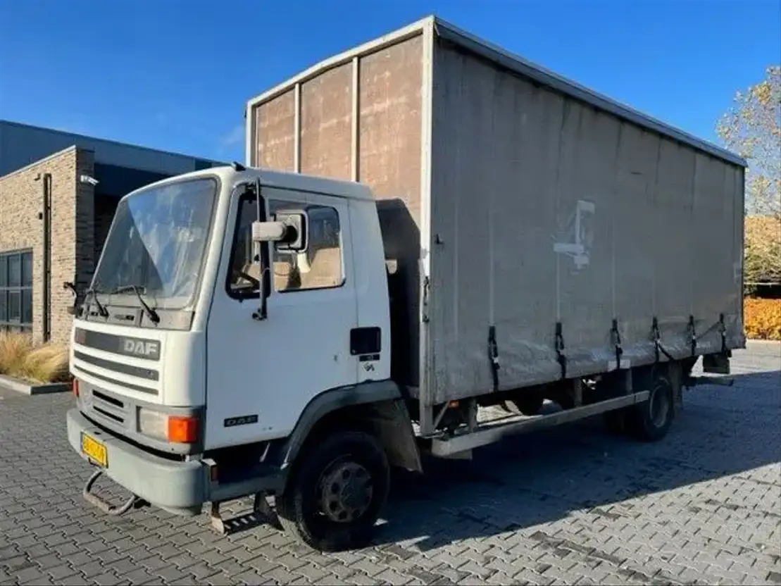 DAF LF 45.160 FA45.160 - Plachtový nákladní auto: obrázek 1 DAF LF 45.160 FA45.160 - Plachtový nákladní auto: obrázek 1