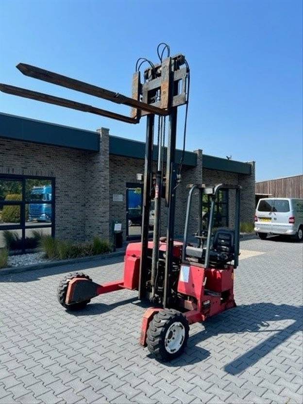 Moffett M2003 - Závěsný vysokozdvižný vozík: obrázek 1 Moffett M2003 - Závěsný vysokozdvižný vozík: obrázek 1