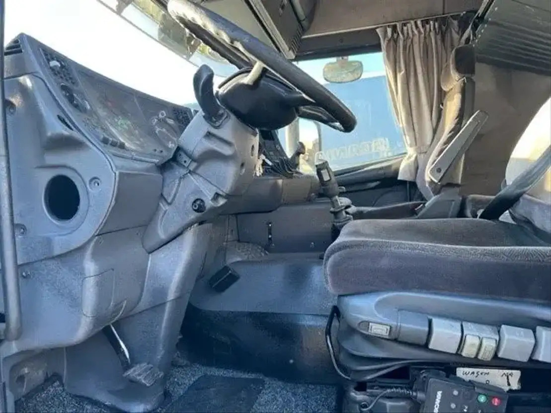 Scania R114-340 .340 - Podvozek s kabinou: obrázek 5 Scania R114-340 .340 - Podvozek s kabinou: obrázek 5