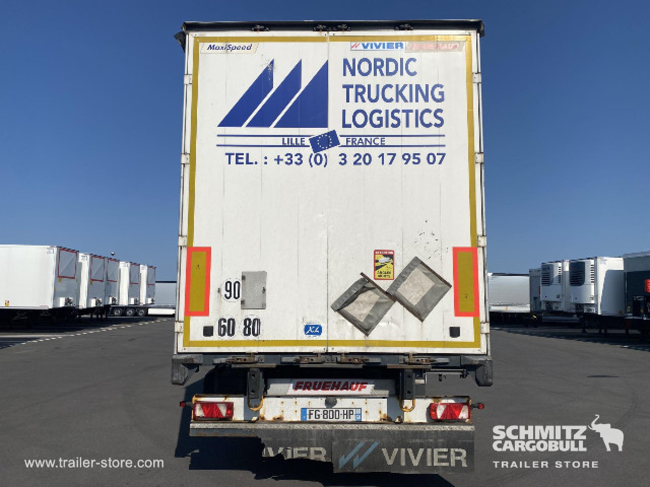 FRUEHAUF Curtainsider Standard Taillift - Plachtový návěs: obrázek 3 FRUEHAUF Curtainsider Standard Taillift - Plachtový návěs: obrázek 3
