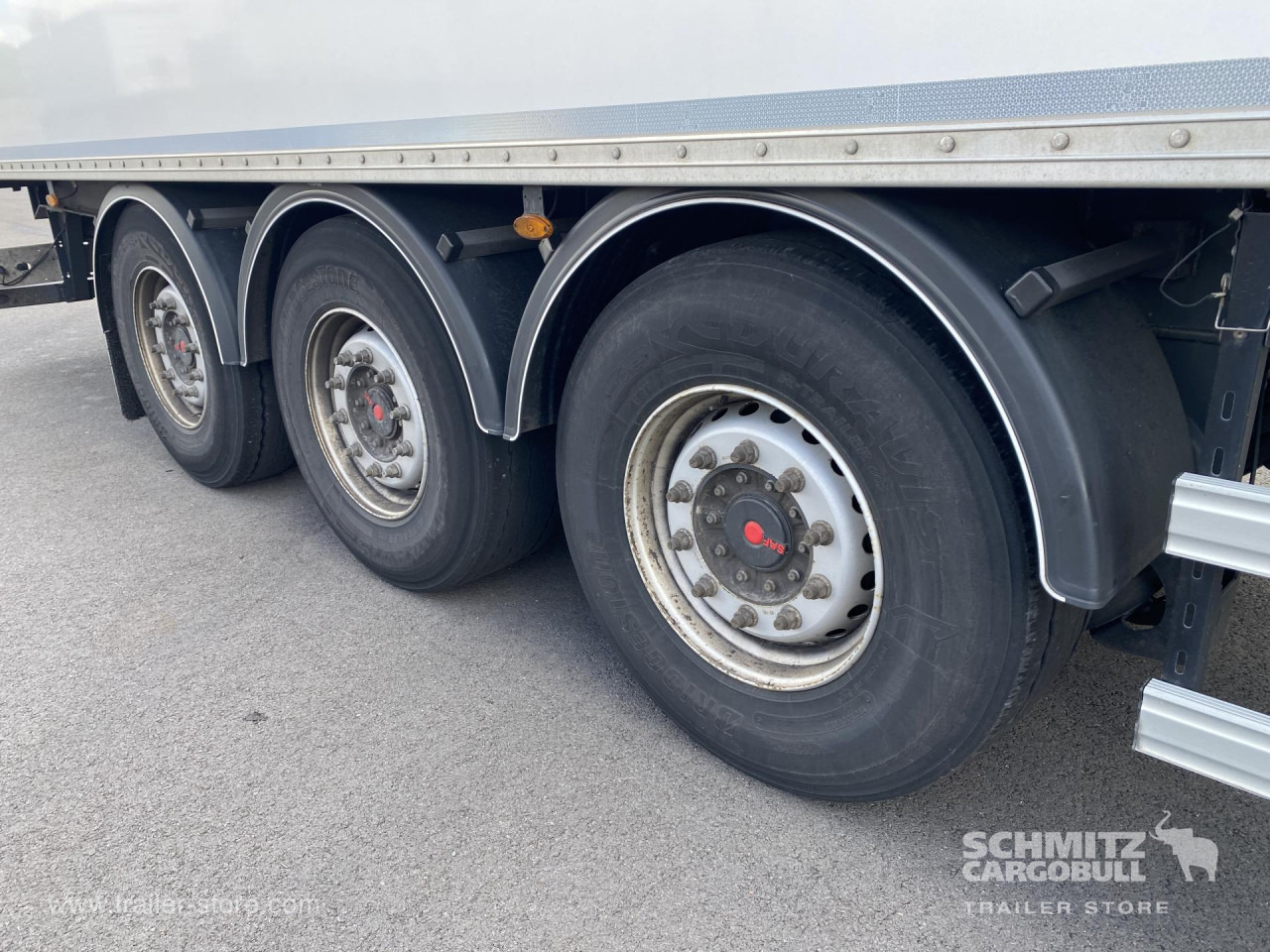 FRUEHAUF Dryfreight Standard - Skříňový návěs: obrázek 3 FRUEHAUF Dryfreight Standard - Skříňový návěs: obrázek 3