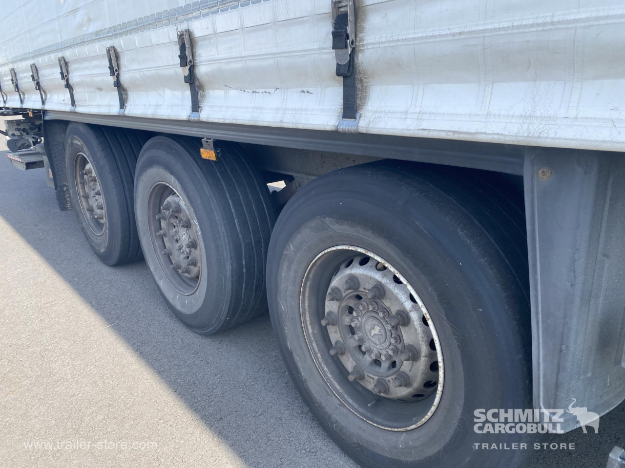 SCHMITZ Curtainsider Mega Taillift - Plachtový návěs: obrázek 3 SCHMITZ Curtainsider Mega Taillift - Plachtový návěs: obrázek 3