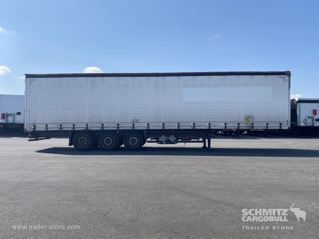SCHMITZ Curtainsider Standard - Plachtový návěs: obrázek 2 SCHMITZ Curtainsider Standard - Plachtový návěs: obrázek 2