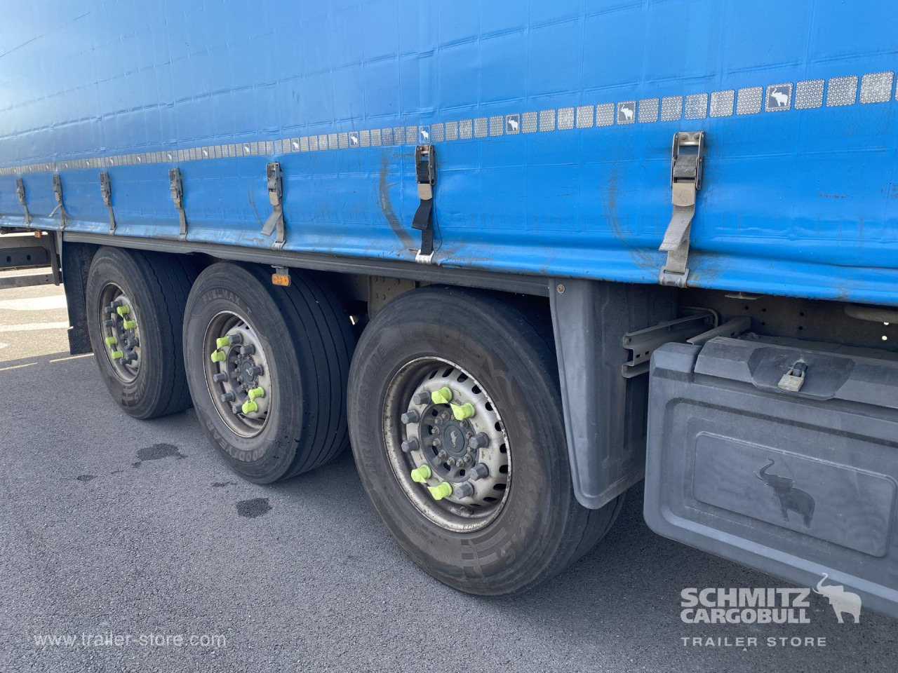 SCHMITZ Curtainsider Standard - Plachtový návěs: obrázek 3 SCHMITZ Curtainsider Standard - Plachtový návěs: obrázek 3