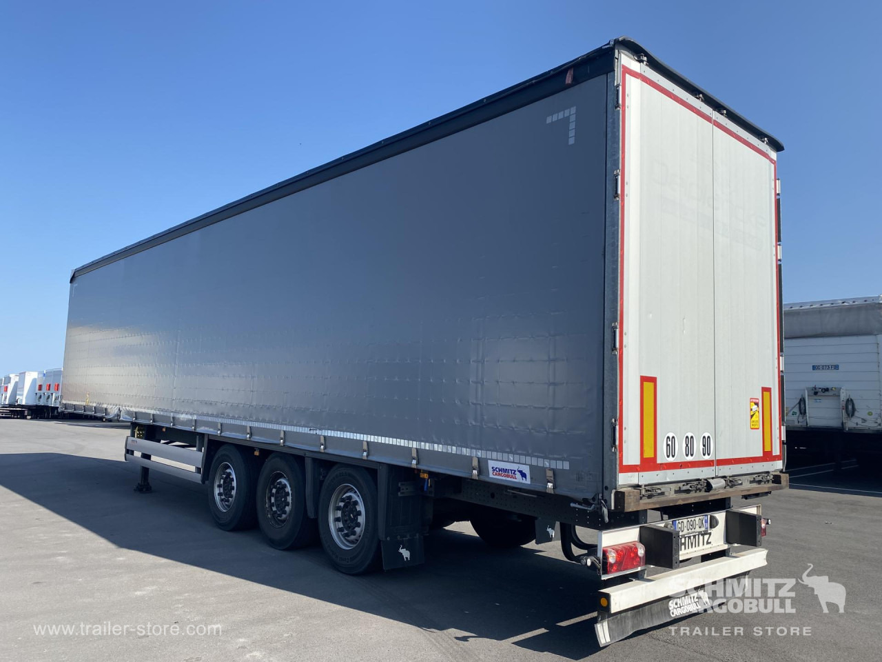SCHMITZ Curtainsider Standard - Plachtový návěs: obrázek 5 SCHMITZ Curtainsider Standard - Plachtový návěs: obrázek 5