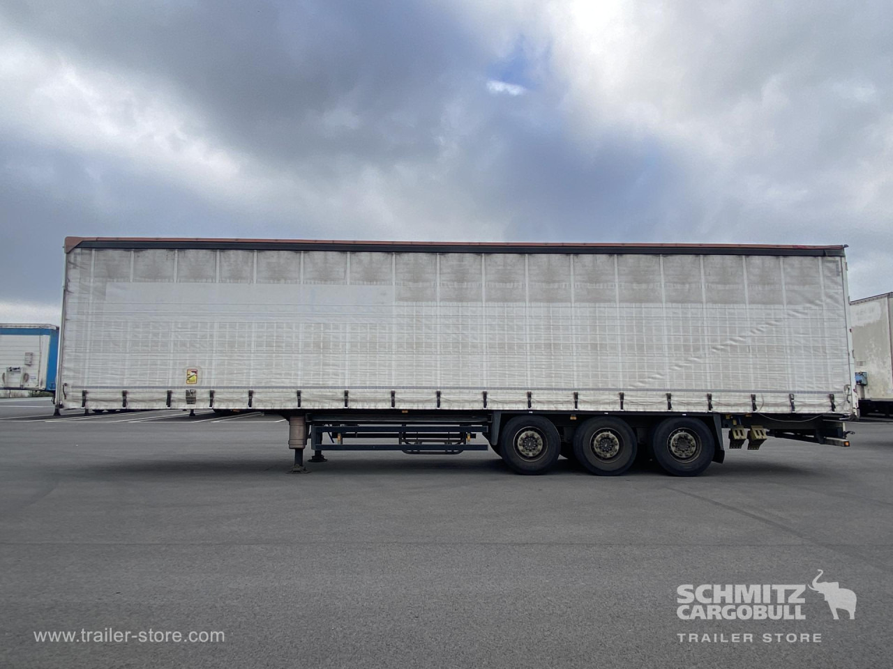 SCHMITZ Curtainsider Standard - Plachtový návěs: obrázek 5 SCHMITZ Curtainsider Standard - Plachtový návěs: obrázek 5