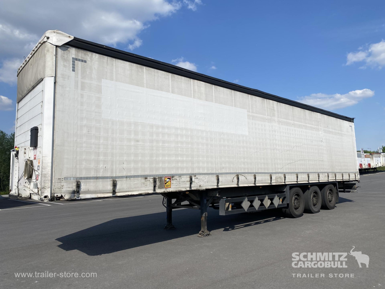 SCHMITZ Curtainsider Standard - Plachtový návěs: obrázek 1 SCHMITZ Curtainsider Standard - Plachtový návěs: obrázek 1