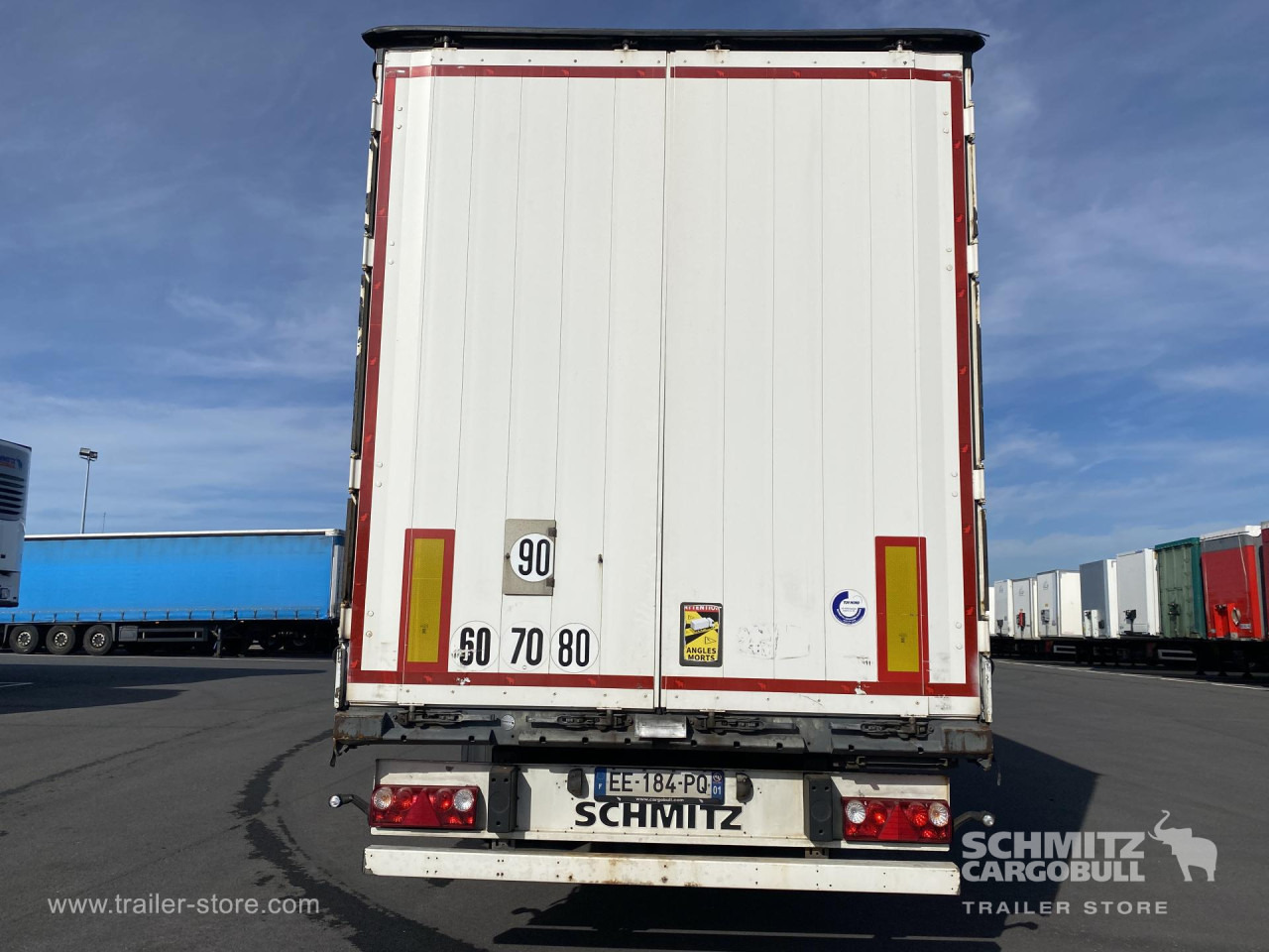 SCHMITZ Curtainsider Standard - Plachtový návěs: obrázek 2 SCHMITZ Curtainsider Standard - Plachtový návěs: obrázek 2