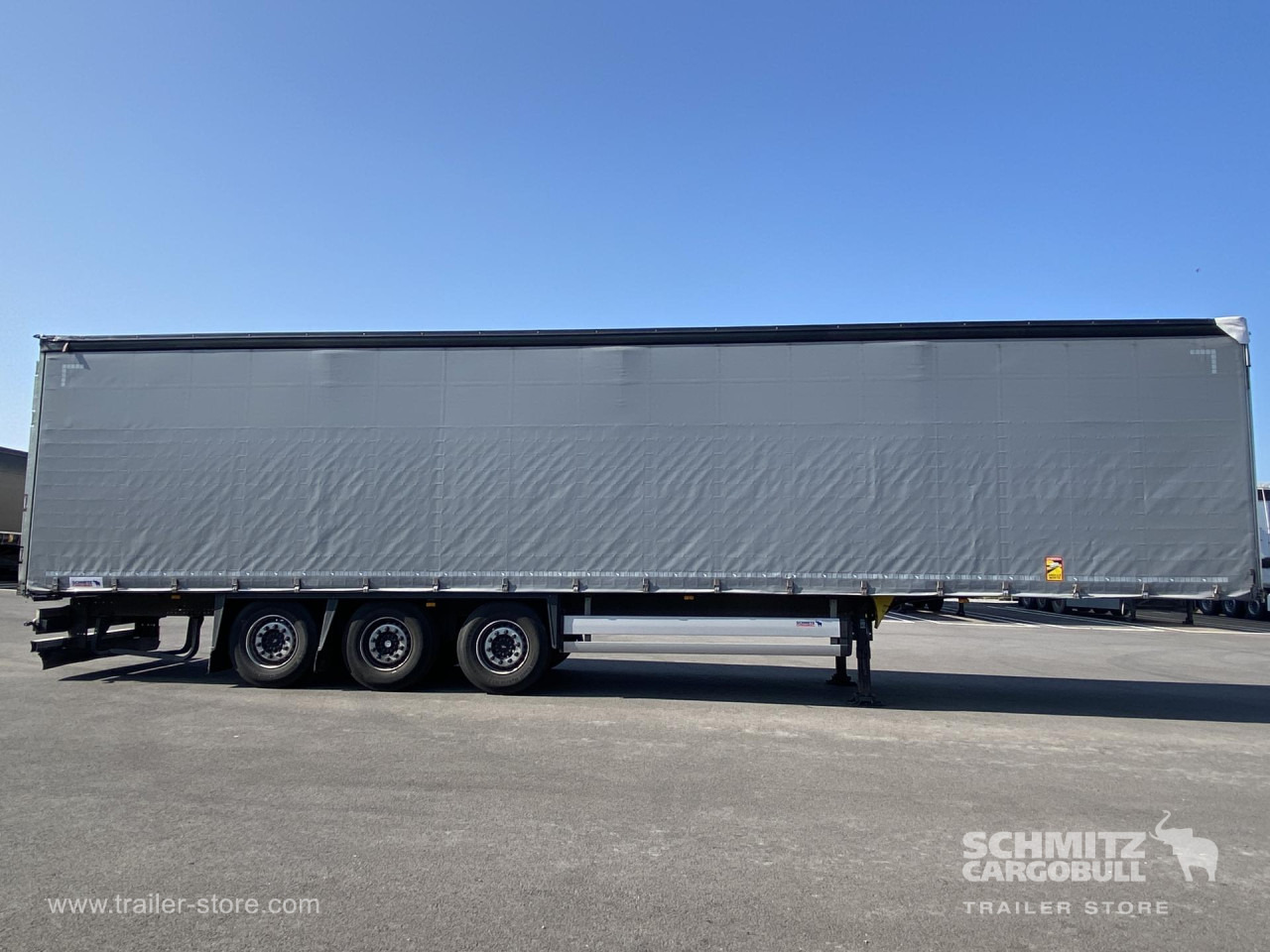 SCHMITZ Curtainsider Standard - Plachtový návěs: obrázek 2 SCHMITZ Curtainsider Standard - Plachtový návěs: obrázek 2