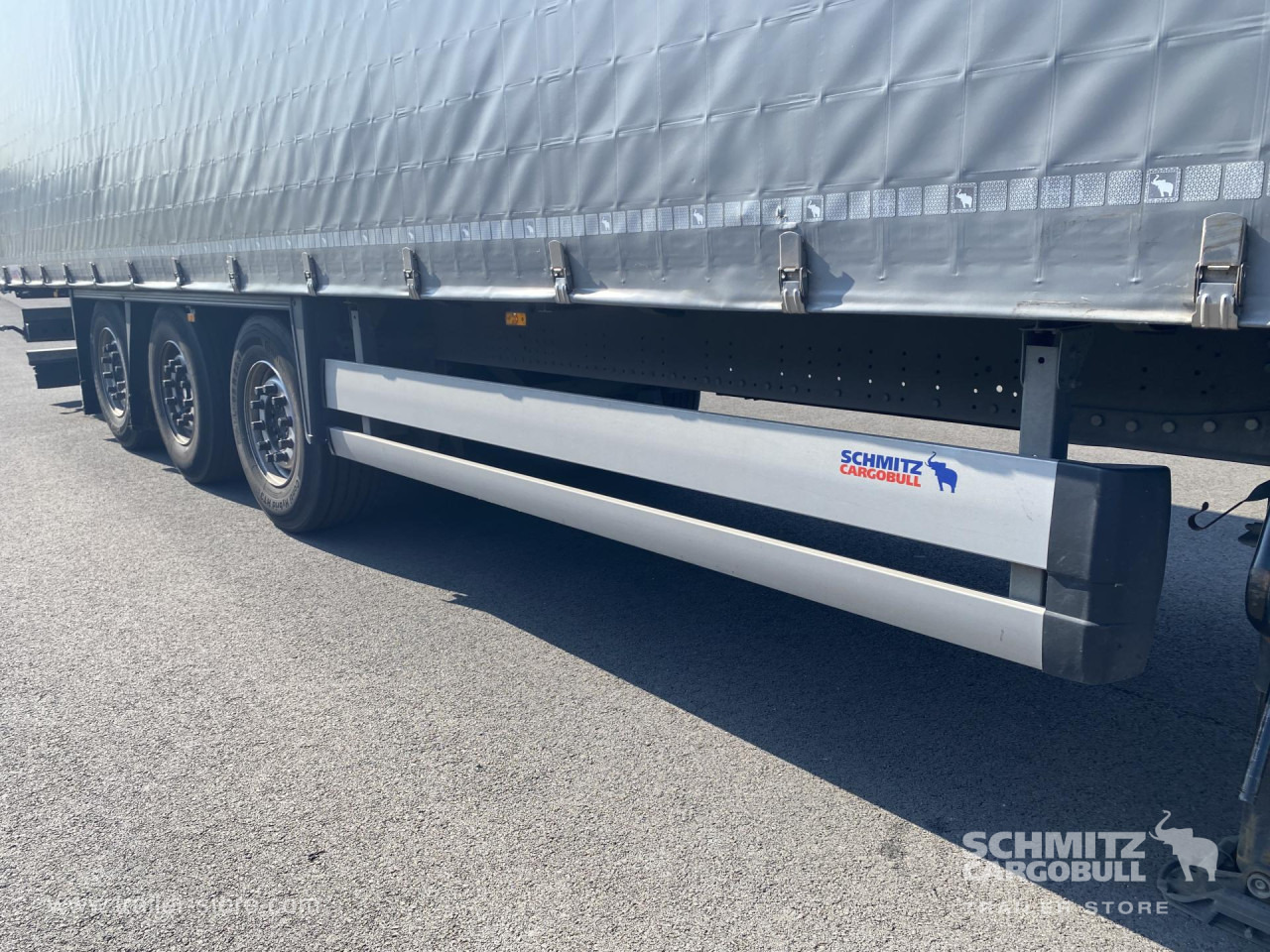 SCHMITZ Curtainsider Standard - Plachtový návěs: obrázek 3 SCHMITZ Curtainsider Standard - Plachtový návěs: obrázek 3