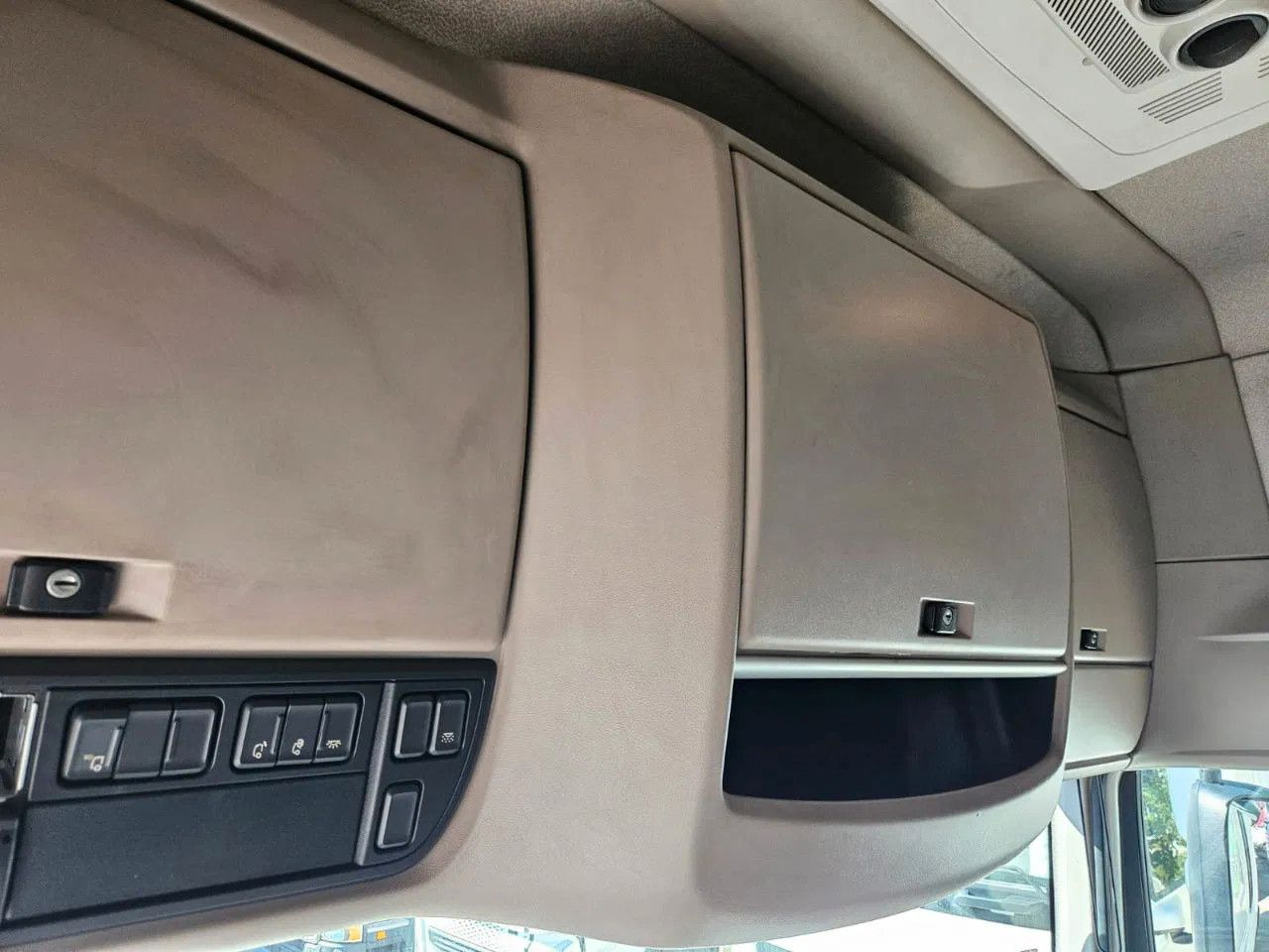 Tahač DAF XF 460 SSC Retarder Standklima: obrázek 11 Tahač DAF XF 460 SSC Retarder Standklima: obrázek 11