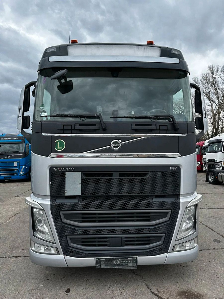 Volvo FH 500 ADR, I-Park, Alloy w. Leather seats, TV s - Tahač: obrázek 5 Volvo FH 500 ADR, I-Park, Alloy w. Leather seats, TV s - Tahač: obrázek 5