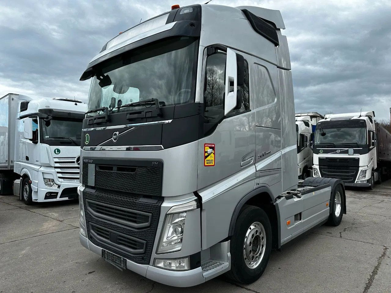 Volvo FH 500 ADR, I-Park, Alloy w. Leather seats, TV s - Tahač: obrázek 1 Volvo FH 500 ADR, I-Park, Alloy w. Leather seats, TV s - Tahač: obrázek 1