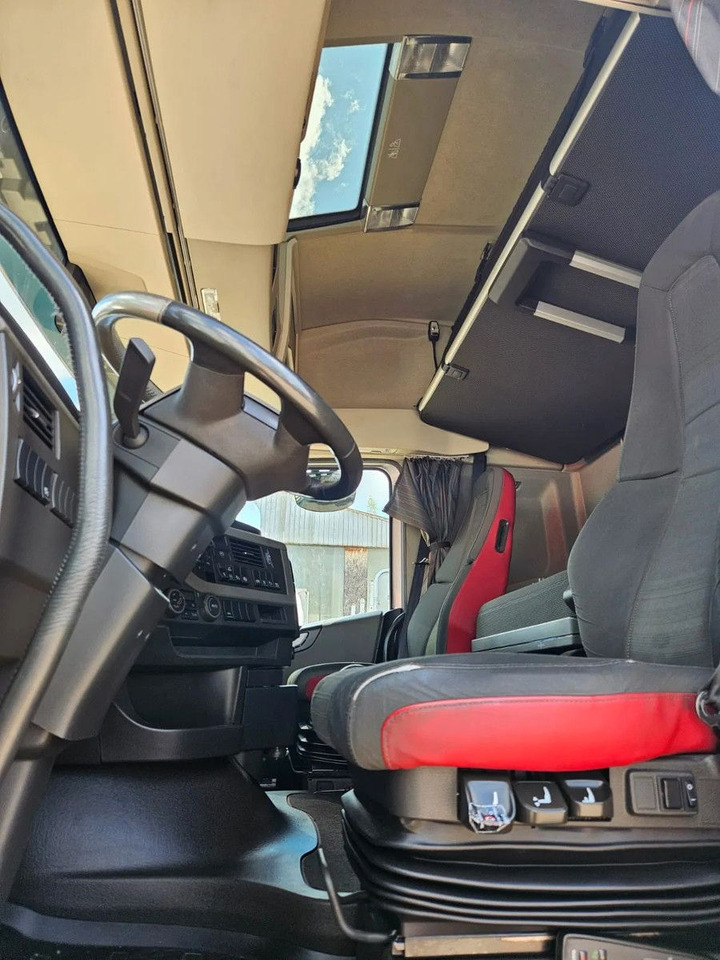 Volvo FH 500 Globe-Standard-Alloy W-ACC-DAS - Tahač: obrázek 5 Volvo FH 500 Globe-Standard-Alloy W-ACC-DAS - Tahač: obrázek 5