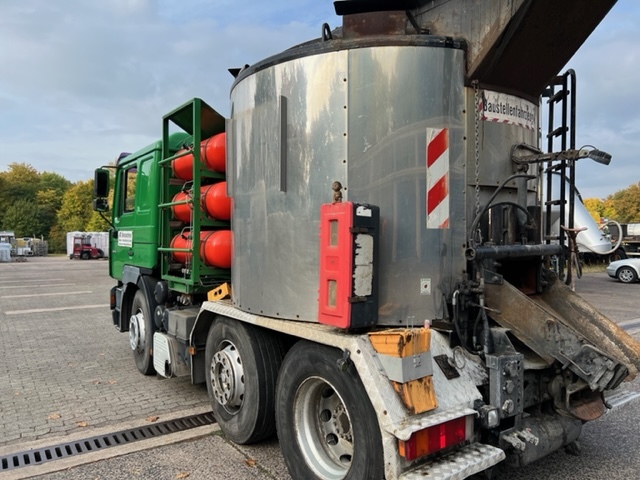 LKW MAN Asphaltkocher Bitumen Mastic mit Isolierung 26.414 - Technika pro ukládaní asfaltu: obrázek 2 LKW MAN Asphaltkocher Bitumen Mastic mit Isolierung 26.414 - Technika pro ukládaní asfaltu: obrázek 2