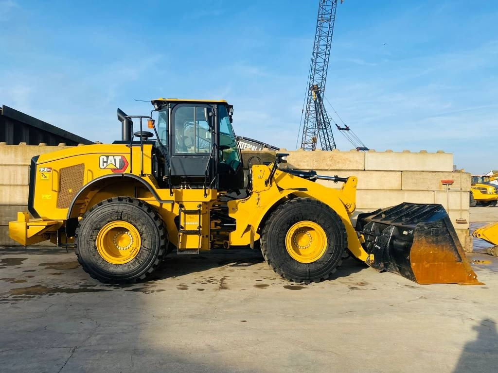 CAT 950 GC - Kolový nakladač: obrázek 2 CAT 950 GC - Kolový nakladač: obrázek 2