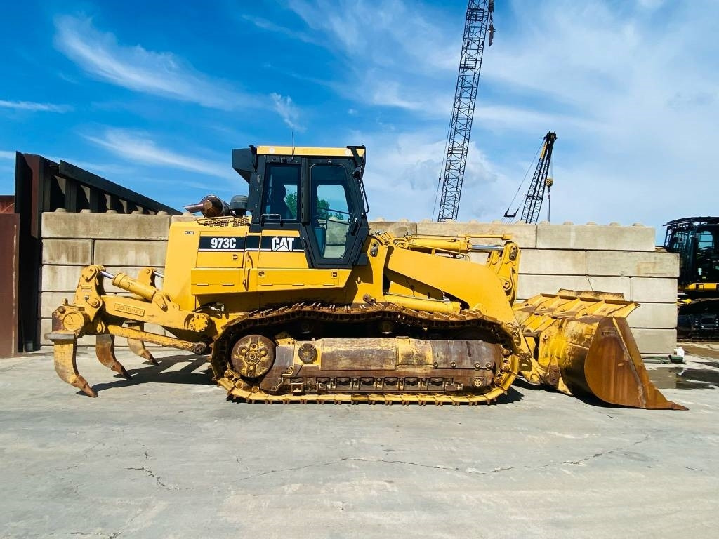 CAT 973 C  - Pásový nakladač: obrázek 2 CAT 973 C  - Pásový nakladač: obrázek 2