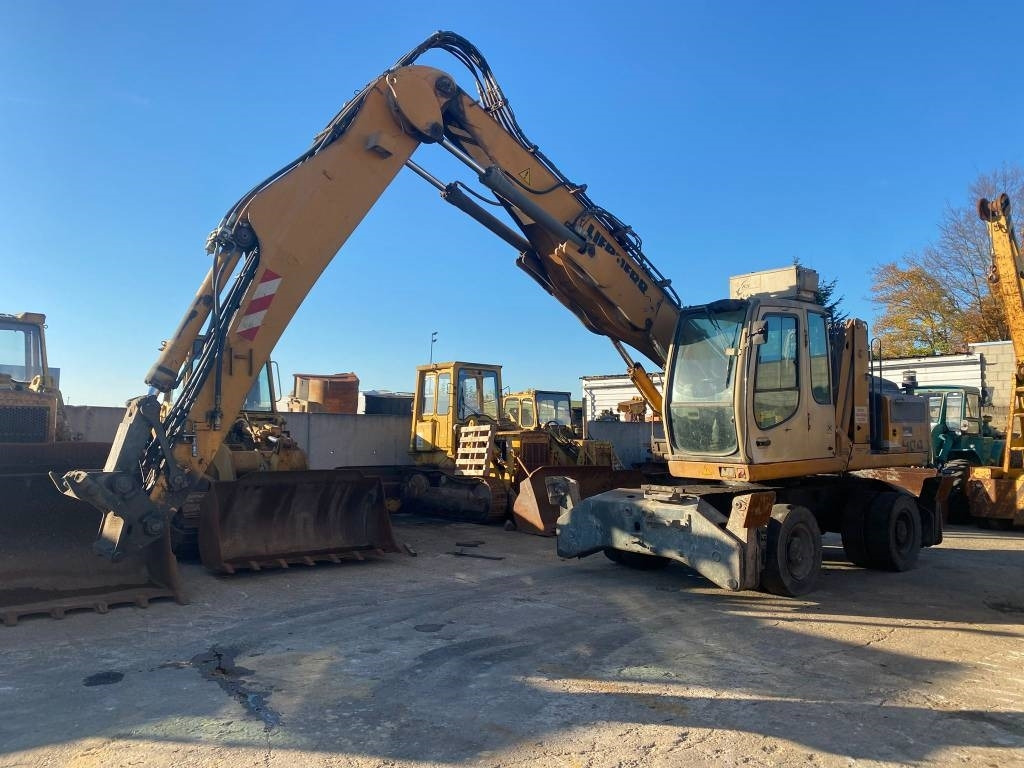 Liebherr A 904 C Litronic - Překládkové rypadlo: obrázek 3 Liebherr A 904 C Litronic - Překládkové rypadlo: obrázek 3