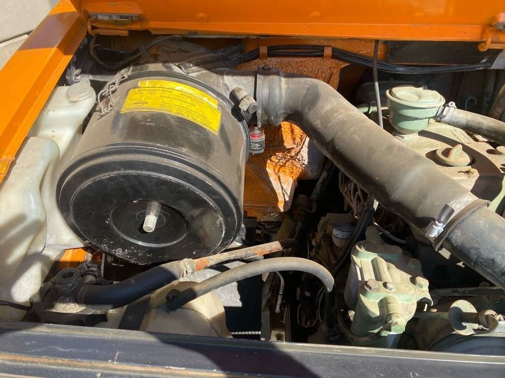 Auto s hydraulickou rukou Mercedes-Benz u1000: obrázek 14