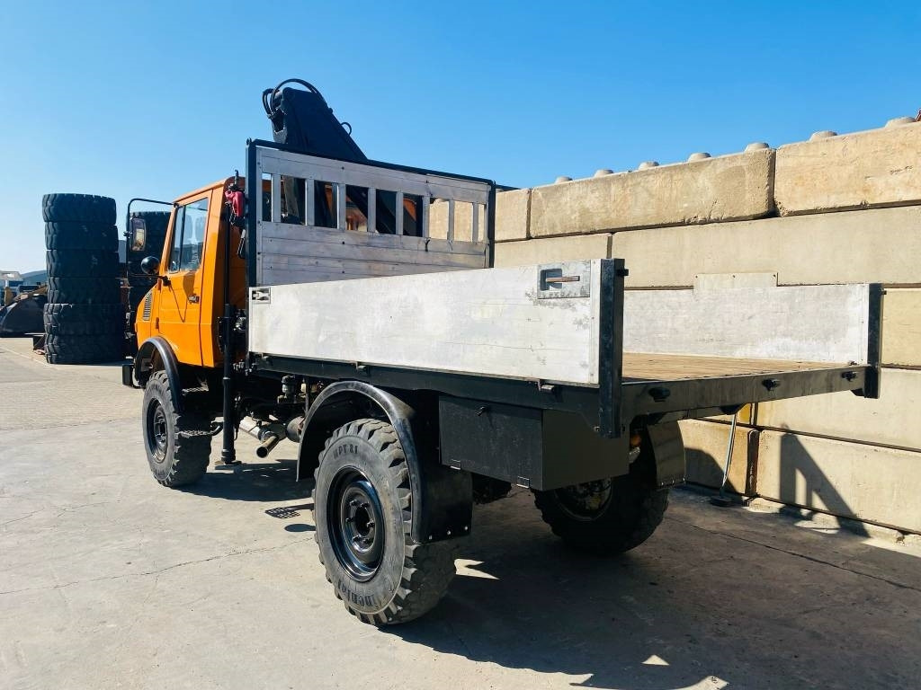 Auto s hydraulickou rukou Mercedes-Benz u1000: obrázek 8
