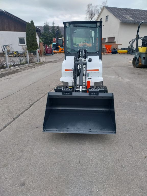 Bobcat L 28 - Kolový nakladač: obrázek 3 Bobcat L 28 - Kolový nakladač: obrázek 3