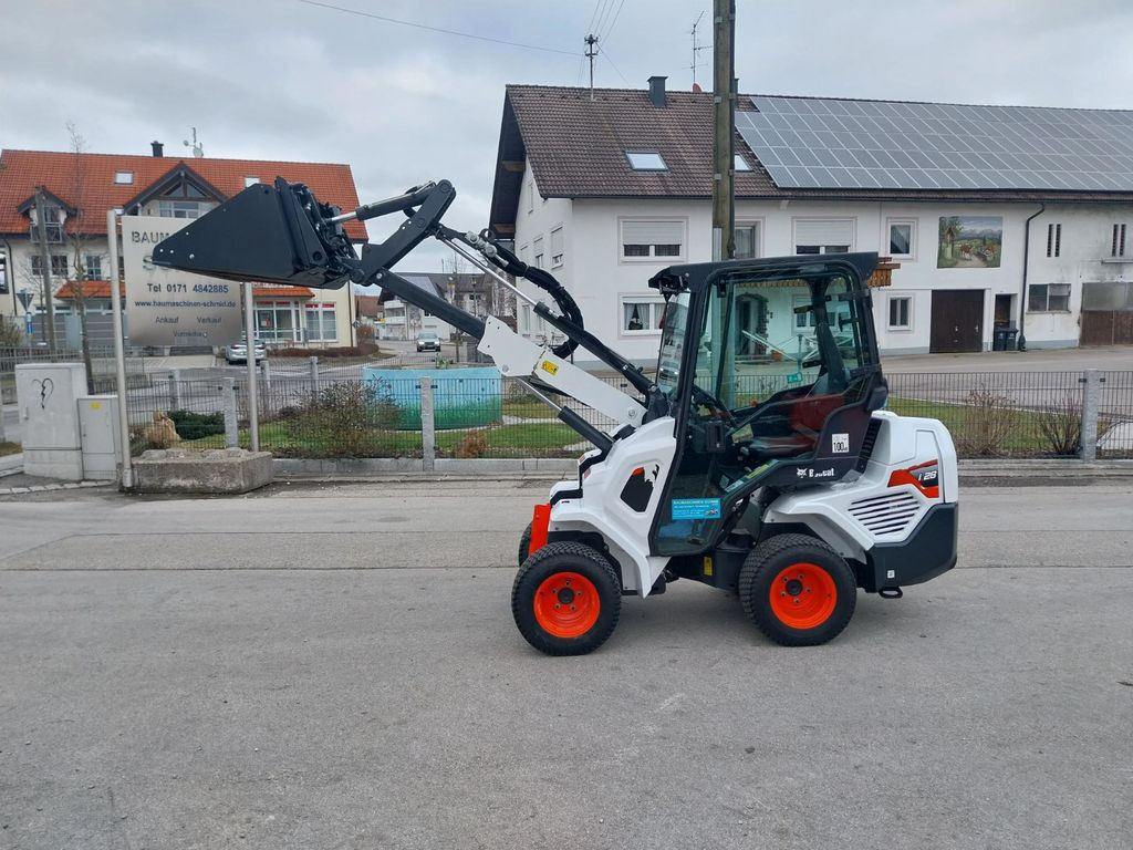 Bobcat L 28 - Kolový nakladač: obrázek 1 Bobcat L 28 - Kolový nakladač: obrázek 1