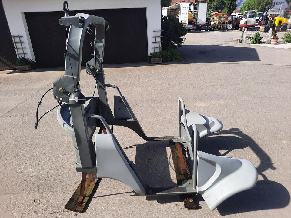 Überrollbügel Kramer 280 Radlader Schutzdach Lader - Náhradní díly pro Stavební technika: obrázek 1 Überrollbügel Kramer 280 Radlader Schutzdach Lader - Náhradní díly pro Stavební technika: obrázek 1