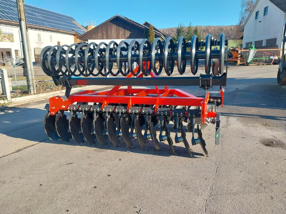 Scheibenegge 3m Scheibengrubber Kurzscheibenegge Grubber - Talířové brány: obrázek 2 Scheibenegge 3m Scheibengrubber Kurzscheibenegge Grubber - Talířové brány: obrázek 2