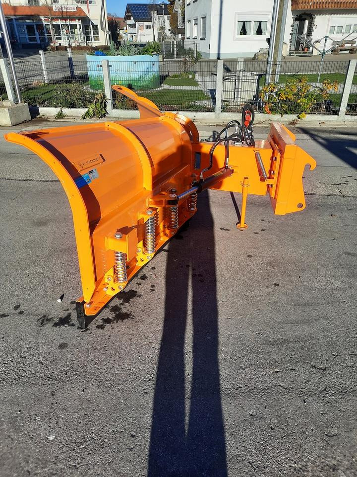 Schneeschild Vario 3,3m schwer Liebherr Kramer Schlepper Radlader - Sněžný pluh: obrázek 5 Schneeschild Vario 3,3m schwer Liebherr Kramer Schlepper Radlader - Sněžný pluh: obrázek 5