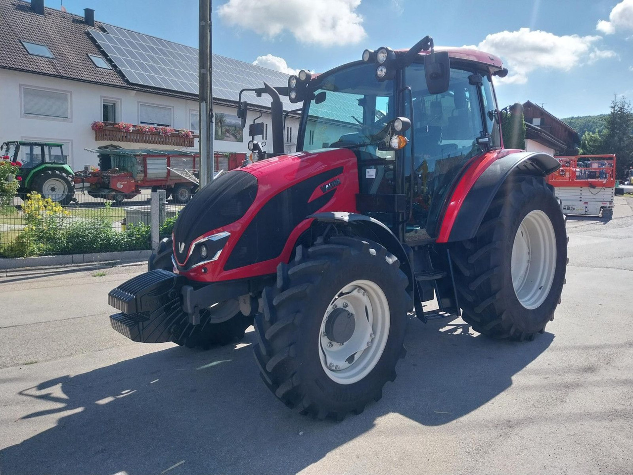 Valtra A 85 - Traktor: obrázek 1 Valtra A 85 - Traktor: obrázek 1