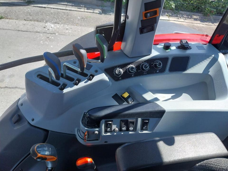 Traktor Valtra A85 Schlepper Traktor Fendt Bulldog: obrázek 14 Traktor Valtra A85 Schlepper Traktor Fendt Bulldog: obrázek 14