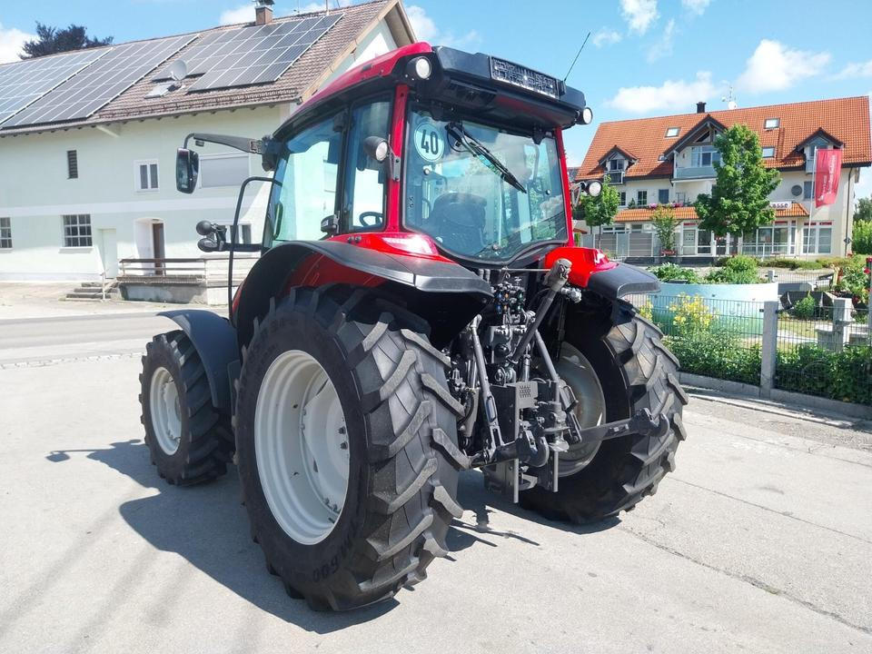 Traktor Valtra A85 Schlepper Traktor Fendt Bulldog: obrázek 7 Traktor Valtra A85 Schlepper Traktor Fendt Bulldog: obrázek 7