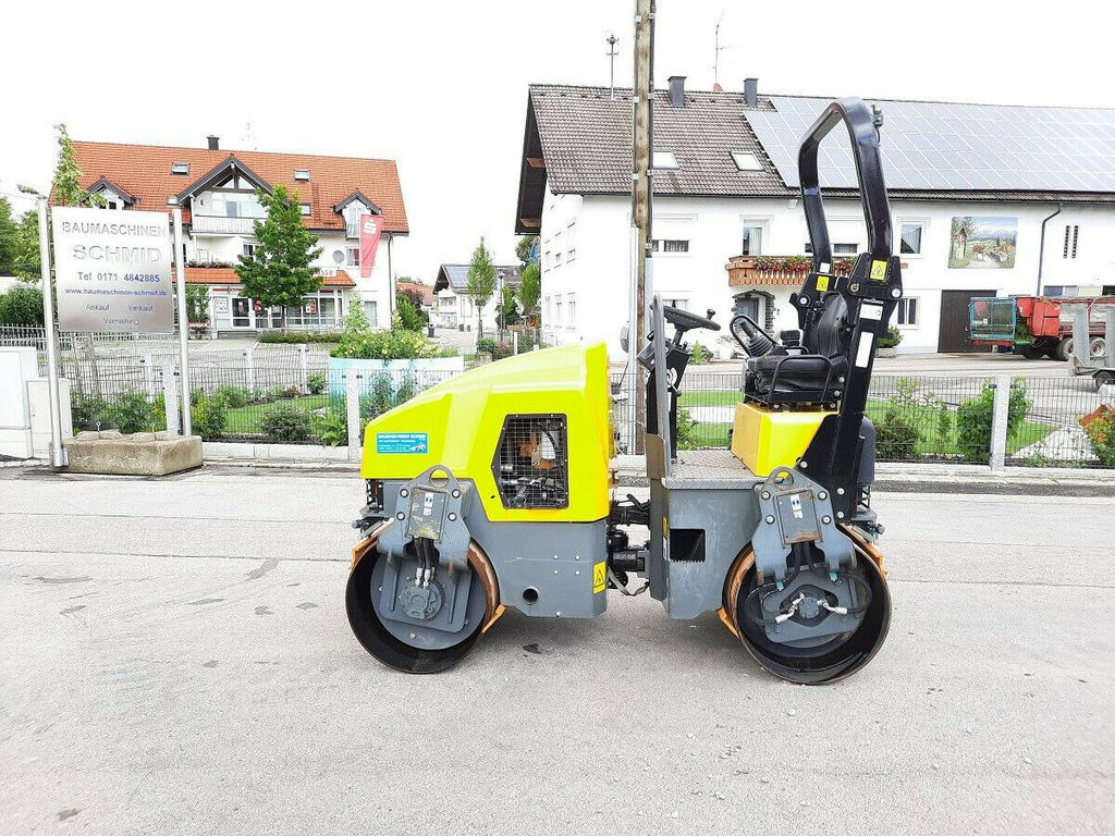 Wacker RD 27-120, neuer Motor 1 Stunde - Válec: obrázek 1 Wacker RD 27-120, neuer Motor 1 Stunde - Válec: obrázek 1