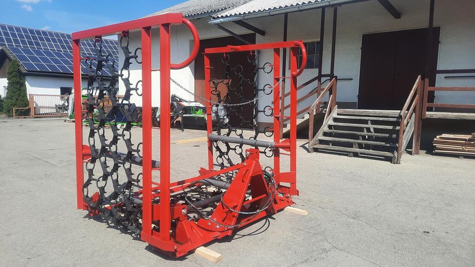 Wiesenegge 6 - 8m Wiesenstriegel Wiesenschleppe Traktor John deer - Luční brány: obrázek 1 Wiesenegge 6 - 8m Wiesenstriegel Wiesenschleppe Traktor John deer - Luční brány: obrázek 1