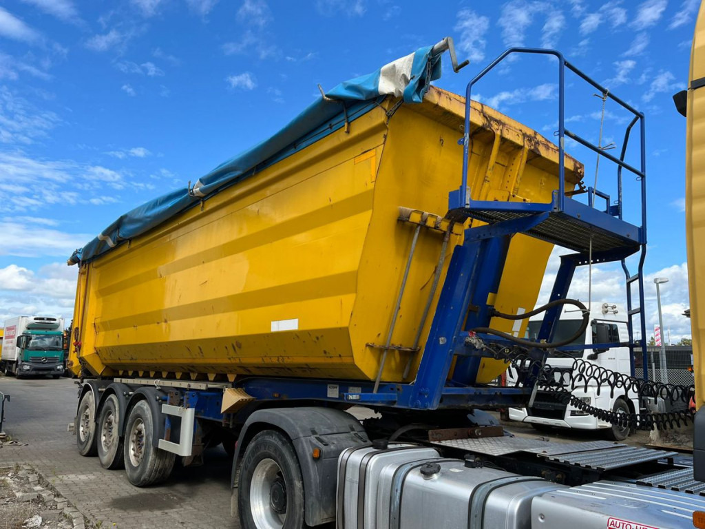 KEMPF Hinterkippmulde SKM 35 3 Kippauflieger 40m³ Stahl - Sklápěcí návěs: obrázek 1 KEMPF Hinterkippmulde SKM 35 3 Kippauflieger 40m³ Stahl - Sklápěcí návěs: obrázek 1