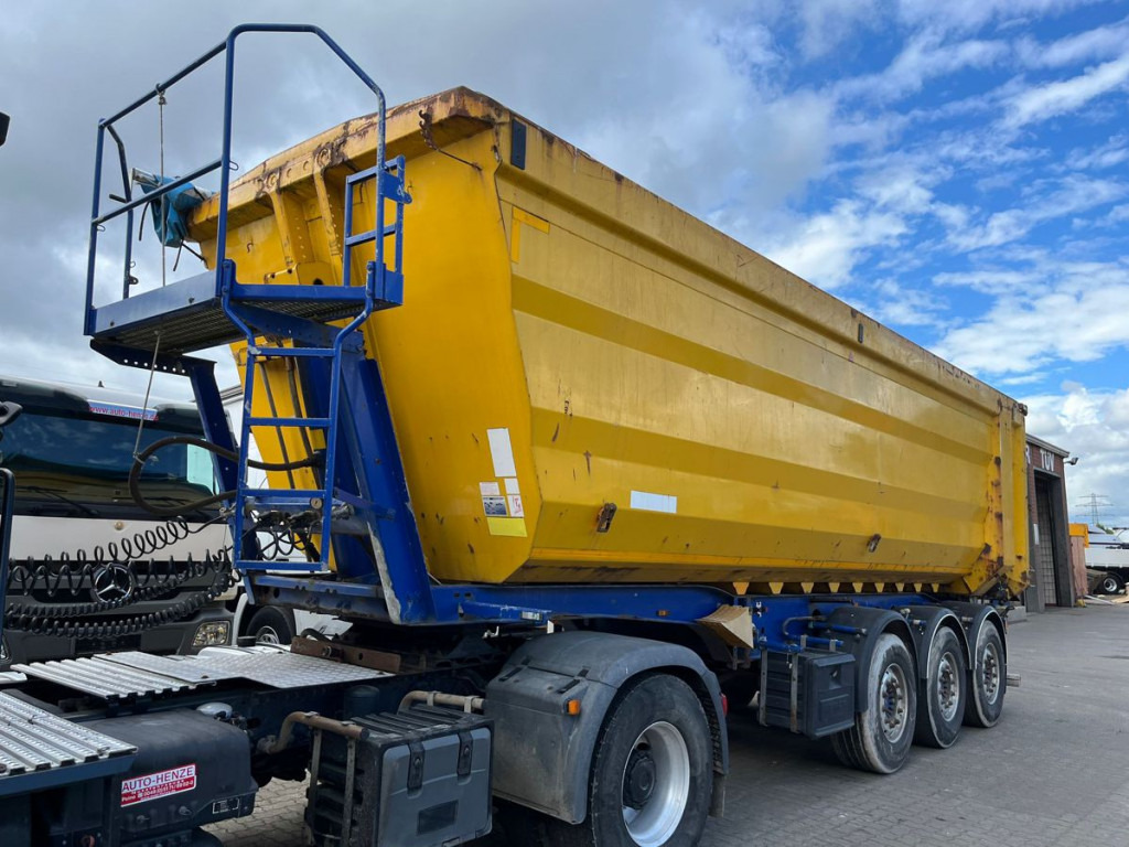 KEMPF KEMPF Hinterkippmulde Kippauflieger SKM 35/3 40m³ Stahl - Sklápěcí návěs: obrázek 4 KEMPF KEMPF Hinterkippmulde Kippauflieger SKM 35/3 40m³ Stahl - Sklápěcí návěs: obrázek 4