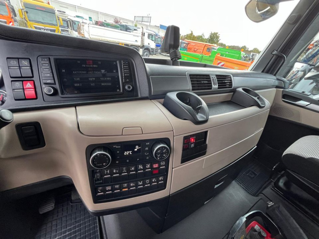 MAN TG-X 26.460 6x2-2 BL Pritsche Kran PK 24.001 Funk Lenk - Nákladní automobil valníkový/ Plošinový, Auto s hydraulickou rukou: obrázek 3 MAN TG-X 26.460 6x2-2 BL Pritsche Kran PK 24.001 Funk Lenk - Nákladní automobil valníkový/ Plošinový, Auto s hydraulickou rukou: obrázek 3