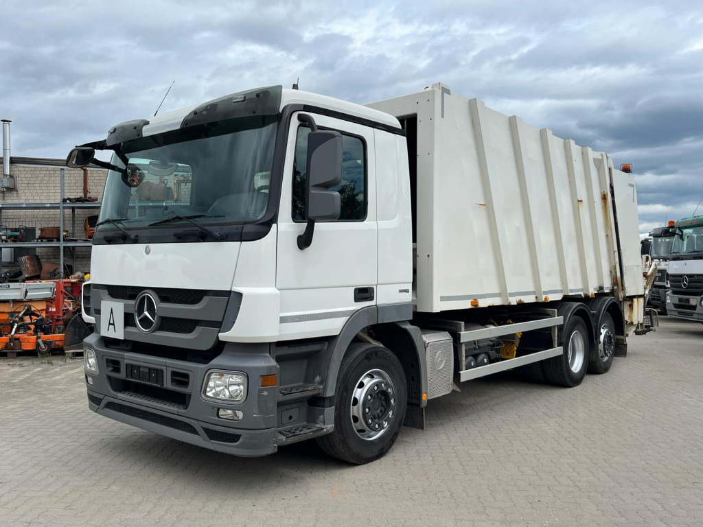 MERCEDES-BENZ Actros 2532 L 6x2 Müllwagen Faun Powerpress 25m³ - Vůz na odvoz odpadků: obrázek 1 MERCEDES-BENZ Actros 2532 L 6x2 Müllwagen Faun Powerpress 25m³ - Vůz na odvoz odpadků: obrázek 1
