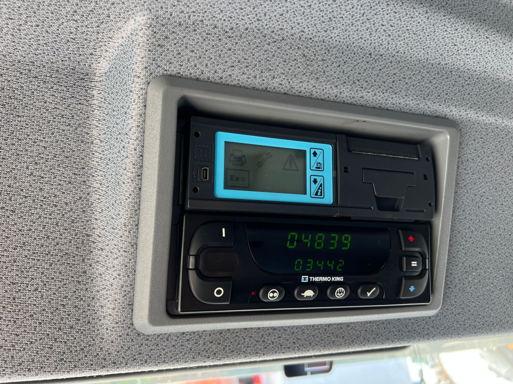 MERCEDES-BENZ Atego 1224 L  Kühlkoffer LBW Tiefkühler 6,2m LBW - Chladírenský nákladní automobil: obrázek 2 MERCEDES-BENZ Atego 1224 L  Kühlkoffer LBW Tiefkühler 6,2m LBW - Chladírenský nákladní automobil: obrázek 2