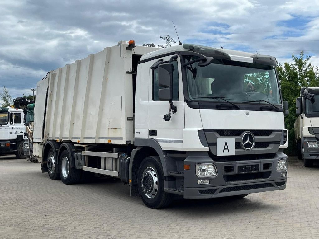 Mercedes-Benz Actros 2532 L 6x2 Müllwagen Faun Powerpress 25m³ - Vůz na odvoz odpadků: obrázek 2 Mercedes-Benz Actros 2532 L 6x2 Müllwagen Faun Powerpress 25m³ - Vůz na odvoz odpadků: obrázek 2
