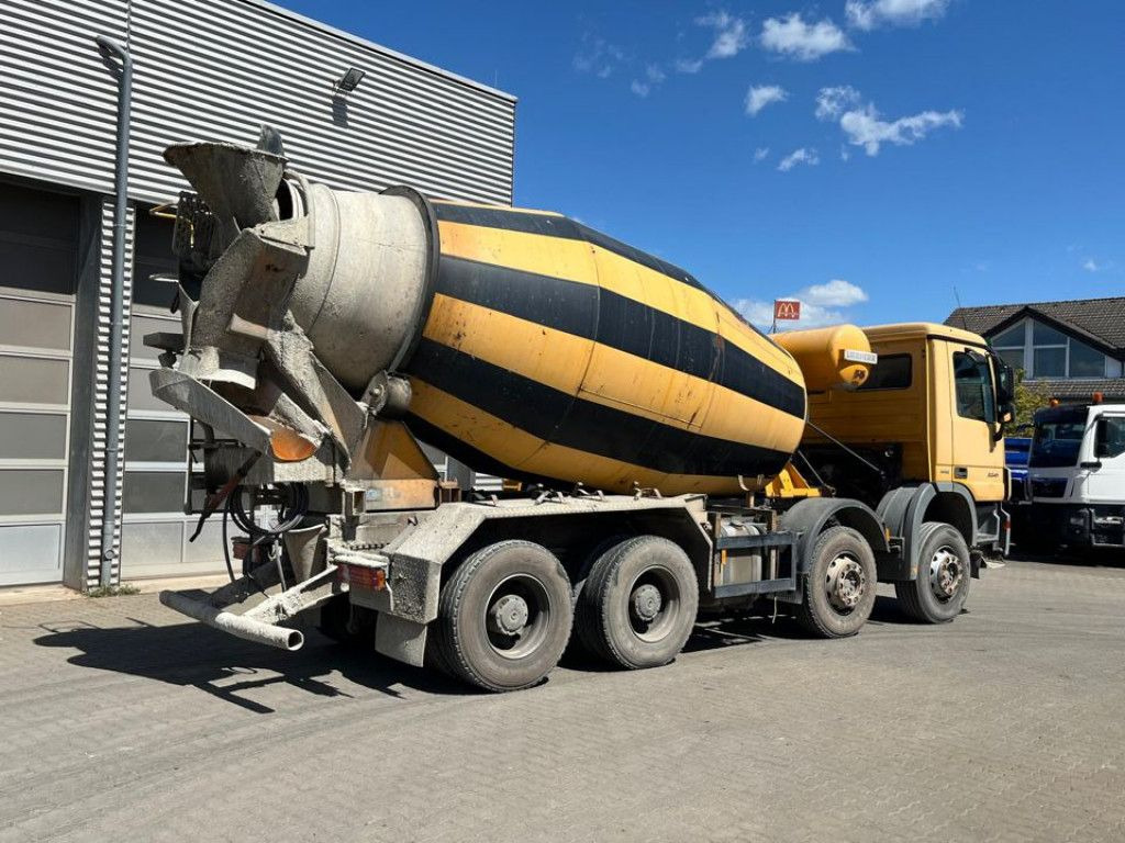 Mercedes-Benz Actros 3241 B 8x4 Betonmischer Liebherr, Deutsc - Hákový nosič kontejnerů: obrázek 4 Mercedes-Benz Actros 3241 B 8x4 Betonmischer Liebherr, Deutsc - Hákový nosič kontejnerů: obrázek 4
