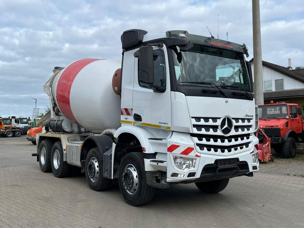 Mercedes-Benz Arocs 3240 B 8x4 Betonmischer - Autodomíchávač: obrázek 2 Mercedes-Benz Arocs 3240 B 8x4 Betonmischer - Autodomíchávač: obrázek 2