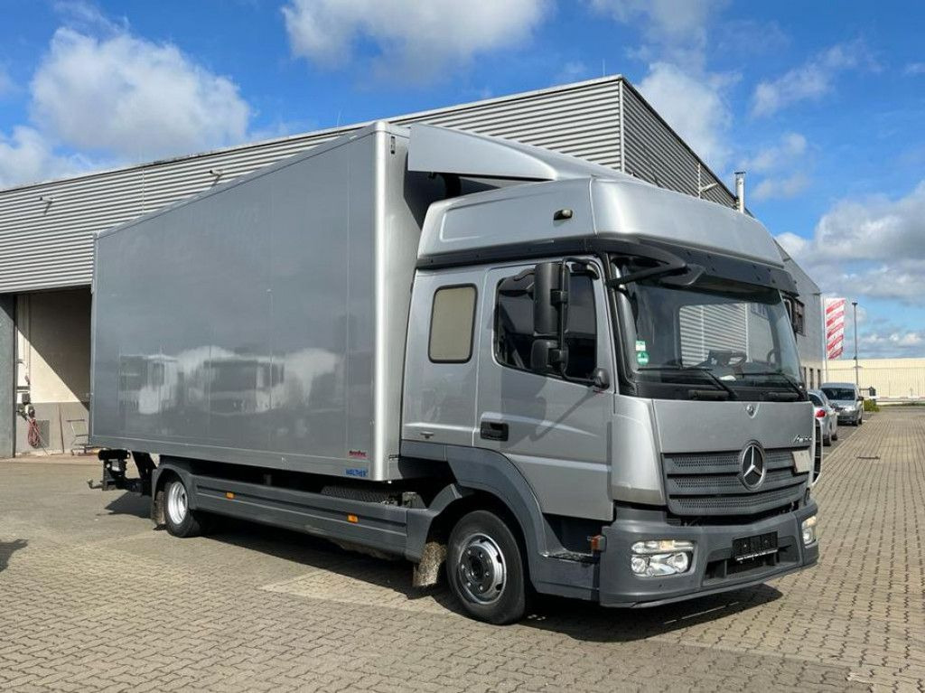 Mercedes-Benz Atego 818 L Möbelkoffer LBW Möbelkoffer gr.Fhs+S - Skříňový nákladní auto: obrázek 2 Mercedes-Benz Atego 818 L Möbelkoffer LBW Möbelkoffer gr.Fhs+S - Skříňový nákladní auto: obrázek 2